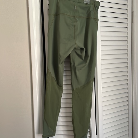 Old navy green leggings - Picture 2 of 3